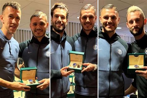 che rolex ha regalato icardi|Icardi, che cuore: compra 34 Rolex e li regala a tutti i compagni.